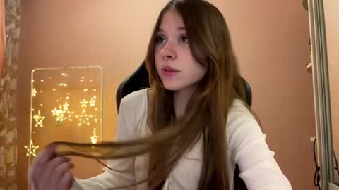 Snapshot of krystlehymel chatting on 12-05-25, 09:51 Alis online show from 12-05-25, 09:51