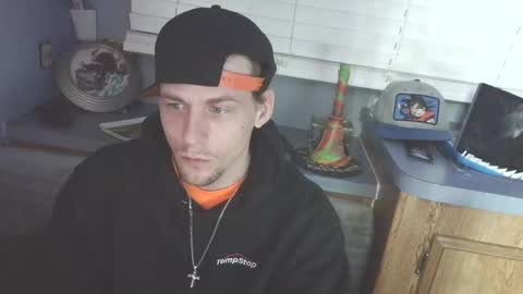 Snapshot of krytiar1992 chatting on 11-06-25, 08:04 krytiar1992 online show from 11-06-25, 08:04