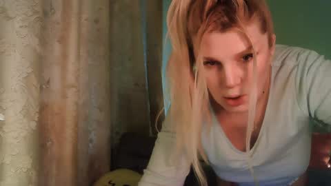 Annika  MTF ts post -op online show from 01-11-25, 10:19