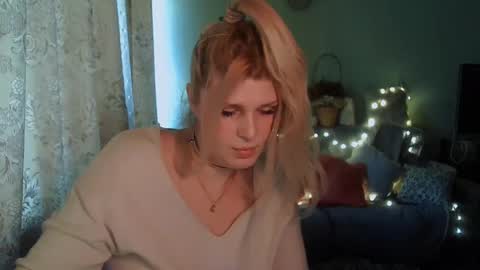 Annika  MTF ts post -op online show from 02-27-25, 10:48