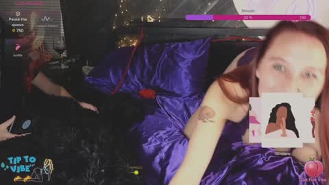 Snapshot of kum4her chatting on 12-24-24, 04:00 Kum4Her online show from 12-24-24, 04:00