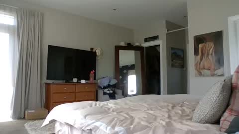 Snapshot of kumfoxlive chatting on 02-25-25, 12:36 Lucy online show from 02-25-25, 12:36