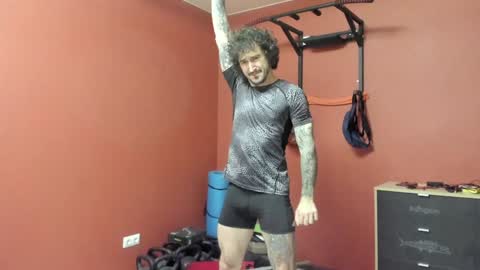 Robert online show from 02-04-25, 12:11