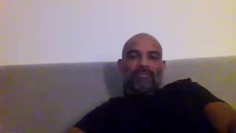Snapshot of kung_furious chatting on 10-12-25, 02:43 Ohm. online show from 10-12-25, 02:43