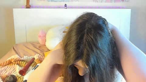 Snapshot of kuraii_ chatting on 02-01-25, 03:19 Anna online show from 02-01-25, 03:19