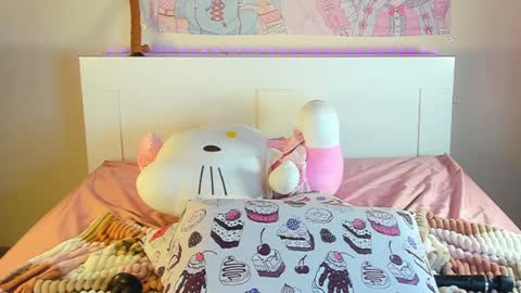 Snapshot of kuraii_ chatting on 02-04-25, 03:33 Anna online show from 02-04-25, 03:33