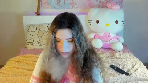 Snapshot of kuraii_ chatting on 02-15-25, 02:37 Anna online show from 02-15-25, 02:37