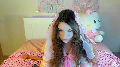 Snapshot of kuraii_ chatting on 03-07-25, 08:22 Anna online show from 03-07-25, 08:22