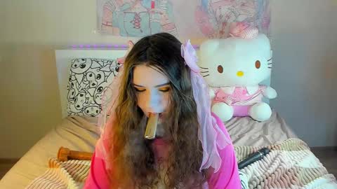 Snapshot of kuraii_ chatting on 03-10-25, 08:23 Anna online show from 03-10-25, 08:23