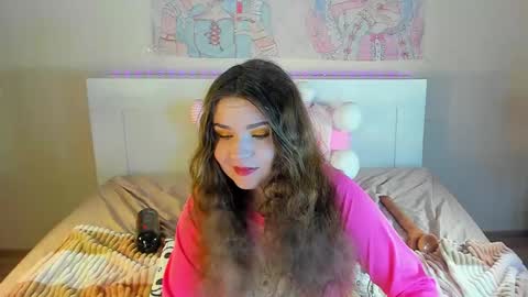 Snapshot of kuraii_ chatting on 03-10-25, 11:38 Anna online show from 03-10-25, 11:38