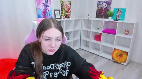 Kvetachka Thu-Sun 0900am-1500pmGTM2 online show from 12-10-24, 01:00