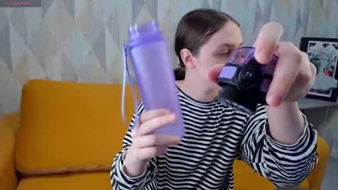 Kvetachka Thu-Sun 0900am-1500pmGTM2 online show from 03-11-25, 01:16