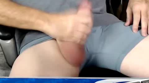 Snapshot of kwib34 chatting on 10-31-25, 12:28 kwib34 online show from 10-31-25, 12:28