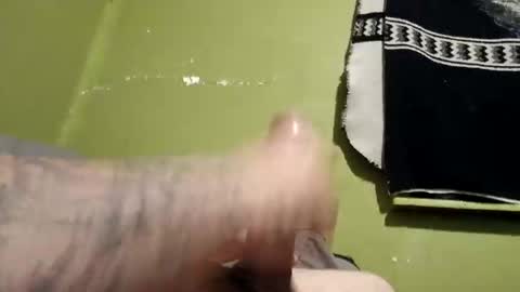 kxsljqpztwuv online show from 01-14-26, 05:57