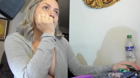 kyhara online show from 01-26-25, 05:02