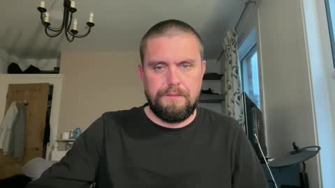 Snapshot of kyle941974367 chatting on 11-14-25, 07:18 kyle941974367 online show from 11-14-25, 07:18