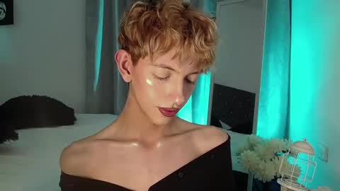 Snapshot of kyle__cooper chatting on 12-13-24, 01:48 Kyle Cooper online show from 12-13-24, 01:48