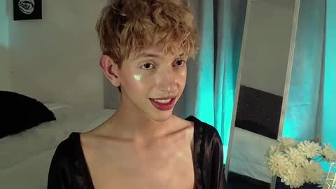 Snapshot of kyle__cooper chatting on 12-15-24, 05:23 Kyle Cooper online show from 12-15-24, 05:23