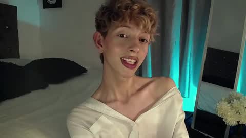 Snapshot of kyle__cooper chatting on 12-16-24, 07:26 Kyle Cooper online show from 12-16-24, 07:26