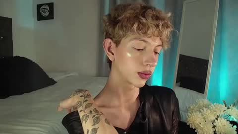 Snapshot of kyle__cooper chatting on 12-21-24, 02:30 Kyle Cooper online show from 12-21-24, 02:30