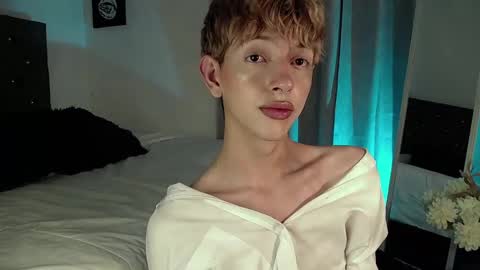 Snapshot of kyle__cooper chatting on 12-26-24, 08:07 Kyle Cooper online show from 12-26-24, 08:07