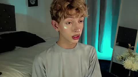 Snapshot of kyle__cooper chatting on 12-28-24, 08:16 Kyle Cooper online show from 12-28-24, 08:16