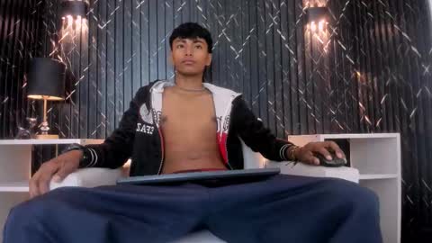 Snapshot of kyle_dimons chatting on 02-18-26, 11:17 Kyle Dimons online show from 02-18-26, 11:17