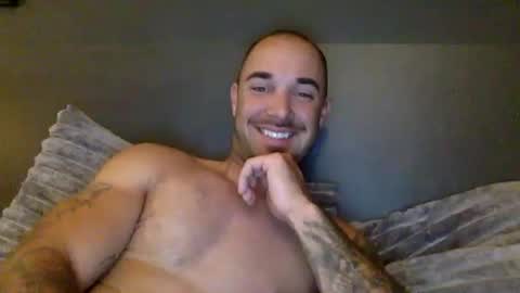 Snapshot of kylealyssa97 chatting on 10-31-25, 02:45 kylealyssa97 online show from 10-31-25, 02:45