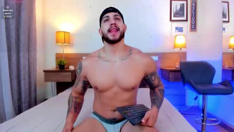 kylenorth_ online show from 09-11-25, 11:43