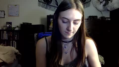 Kylianna online show from 03-07-25, 01:42