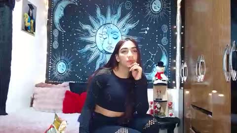 Snapshot of kylie_capricorn chatting on 01-09-26, 12:02 kylie online show from 01-09-26, 12:02