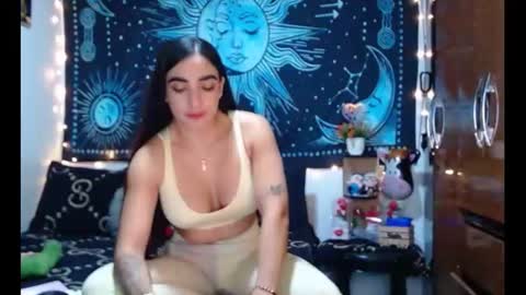 Snapshot of kylie_capricorn chatting on 07-01-26, 11:15 kylie online show from 07-01-26, 11:15