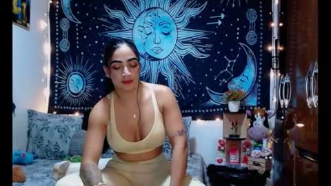 Snapshot of kylie_capricorn chatting on 07-23-26, 12:02 kylie online show from 07-23-26, 12:02