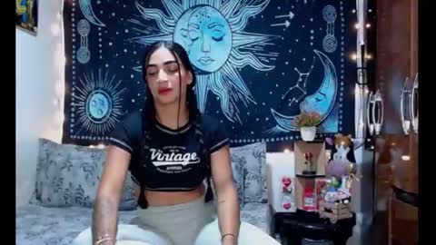 Snapshot of kylie_capricorn chatting on 07-30-26, 11:15 kylie online show from 07-30-26, 11:15