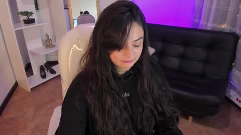 kylie online show from 03-01-25, 01:40