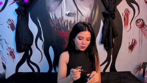 Snapshot of kylie_foxx1 chatting on 12-06-24, 11:57 submissive demon Please help me to reach 500 thumbs up online show from 12-06-24, 11:57