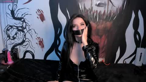 Snapshot of kylie_foxx1 chatting on 02-11-25, 08:26 submissive demon Please help me to reach 500 thumbs up online show from 02-11-25, 08:26