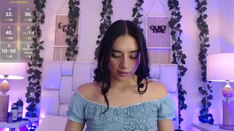 Snapshot of kylie_golden chatting on 12-04-24, 04:05 Kylie Myers online show from 12-04-24, 04:05