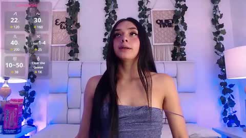 Snapshot of kylie_golden chatting on 12-26-24, 12:27 Kylie Myers online show from 12-26-24, 12:27