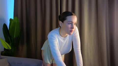 Anna online show from 02-08-25, 07:26