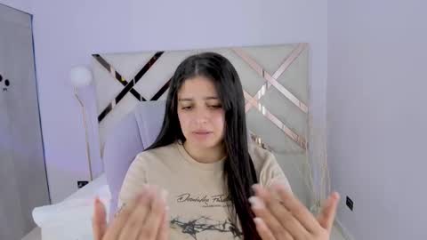 Kylie Reyes  online show from 11-28-25, 07:27