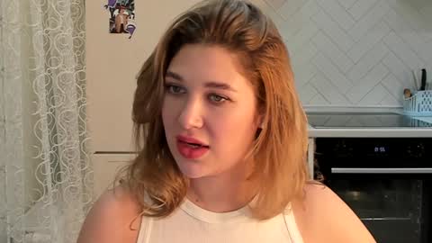 Snapshot of kylieblond chatting on 01-05-25, 07:17 Din online show from 01-05-25, 07:17