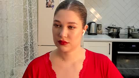 Snapshot of kylieblond chatting on 01-12-25, 08:25 Din online show from 01-12-25, 08:25