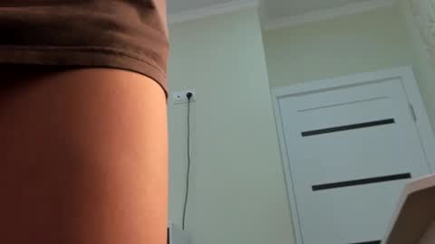 Snapshot of kylieblond chatting on 02-26-25, 10:42 Din online show from 02-26-25, 10:42