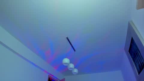 KYLIE online show from 12-30-24, 07:04