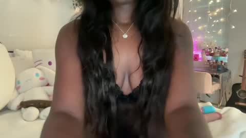 Snapshot of kylieloveskink chatting on 08-05-26, 11:06 Kylie p online show from 08-05-26, 11:06