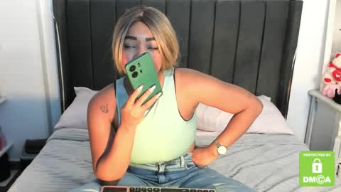 kylie white boobs online show from 02-23-26, 08:28