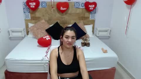 Kylie online show from 02-23-25, 02:04