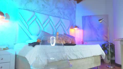 Snapshot of kylle_2050 chatting on 11-08-25, 11:21 Kyle online show from 11-08-25, 11:21