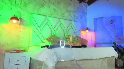 Snapshot of kylle_2050 chatting on 11-16-25, 11:27 Kyle online show from 11-16-25, 11:27